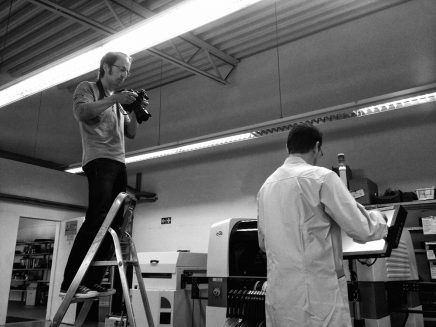 Fotogalerie-Industrie Industriefotograf Bernhard Classen bei der Arbeit