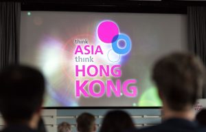 Veranstaltung des Hong Kong Trade and Development Council. Schriftzug Think Asia think Hong Kong.